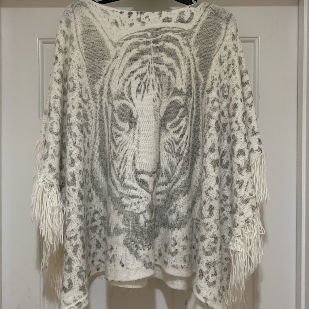 Grey Leopard Knit Poncho